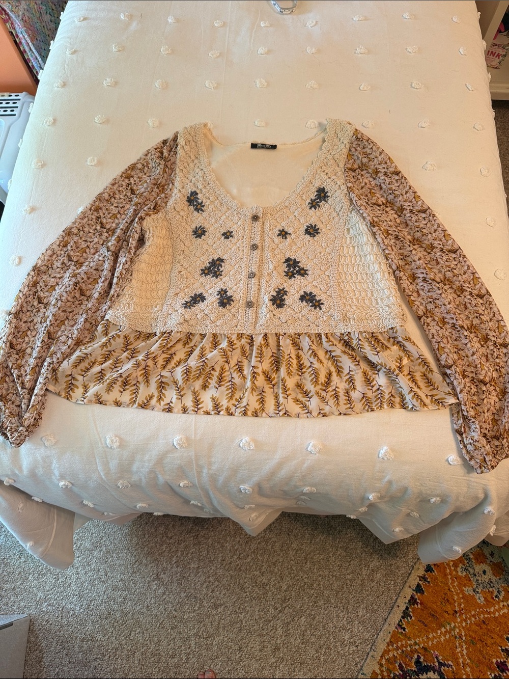 Miss Me Boho Crochet Floral Peasant Top - Beige